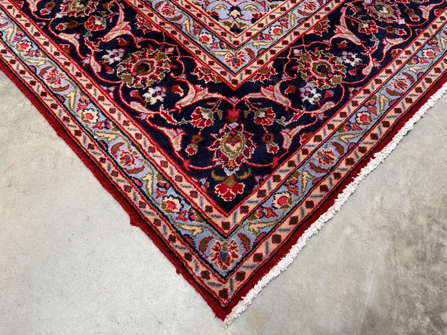 9’6”x12’6” Hand-Knotted Persian Kashan Area Rug