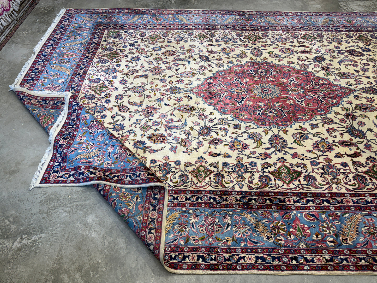 9’6”x14’6” Hand-Knotted Persian Kashan Area Rug