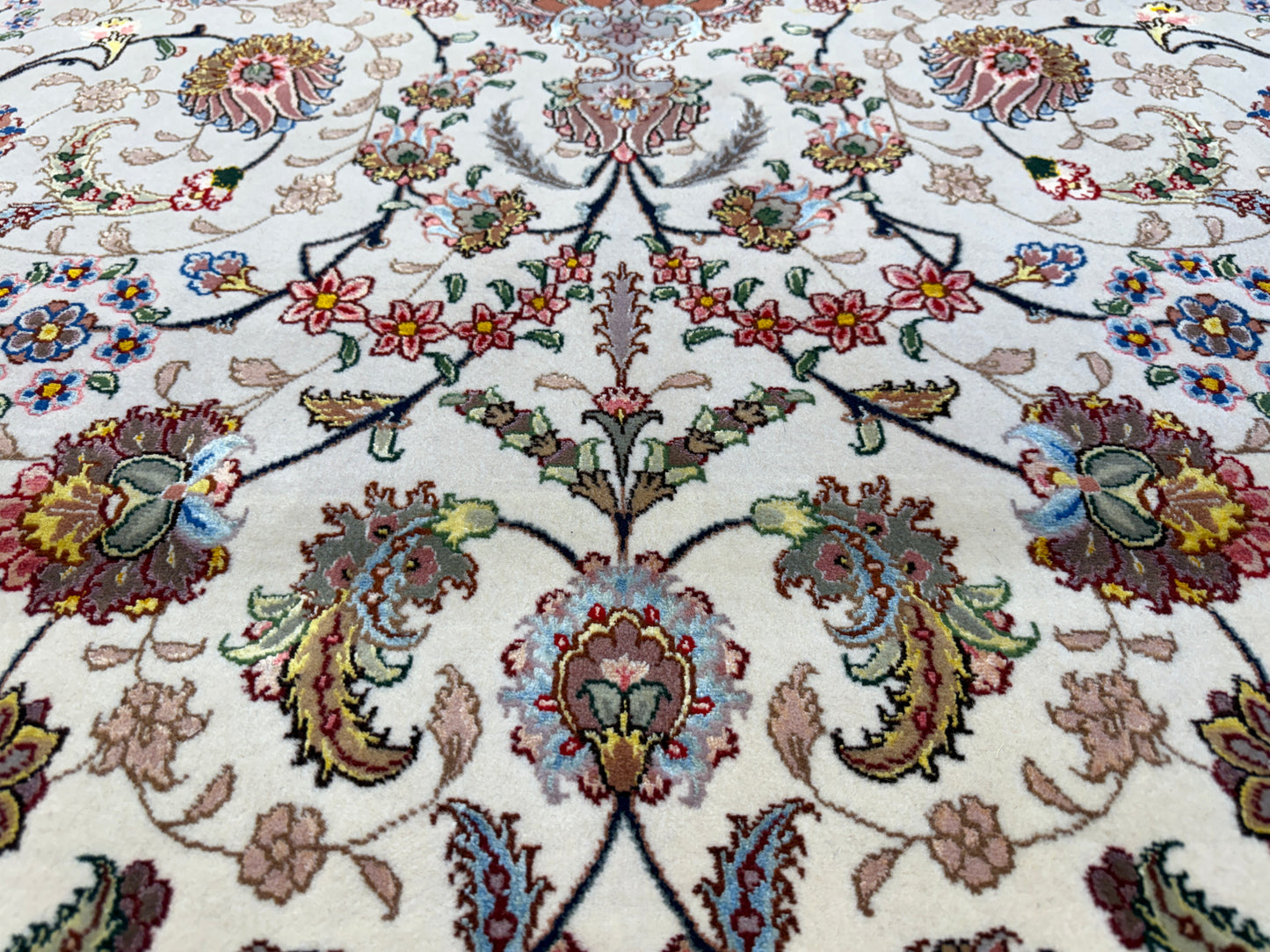 Hand-Knotted 60 Raj Persian Tabriz Rug - 9’10”x13’7”