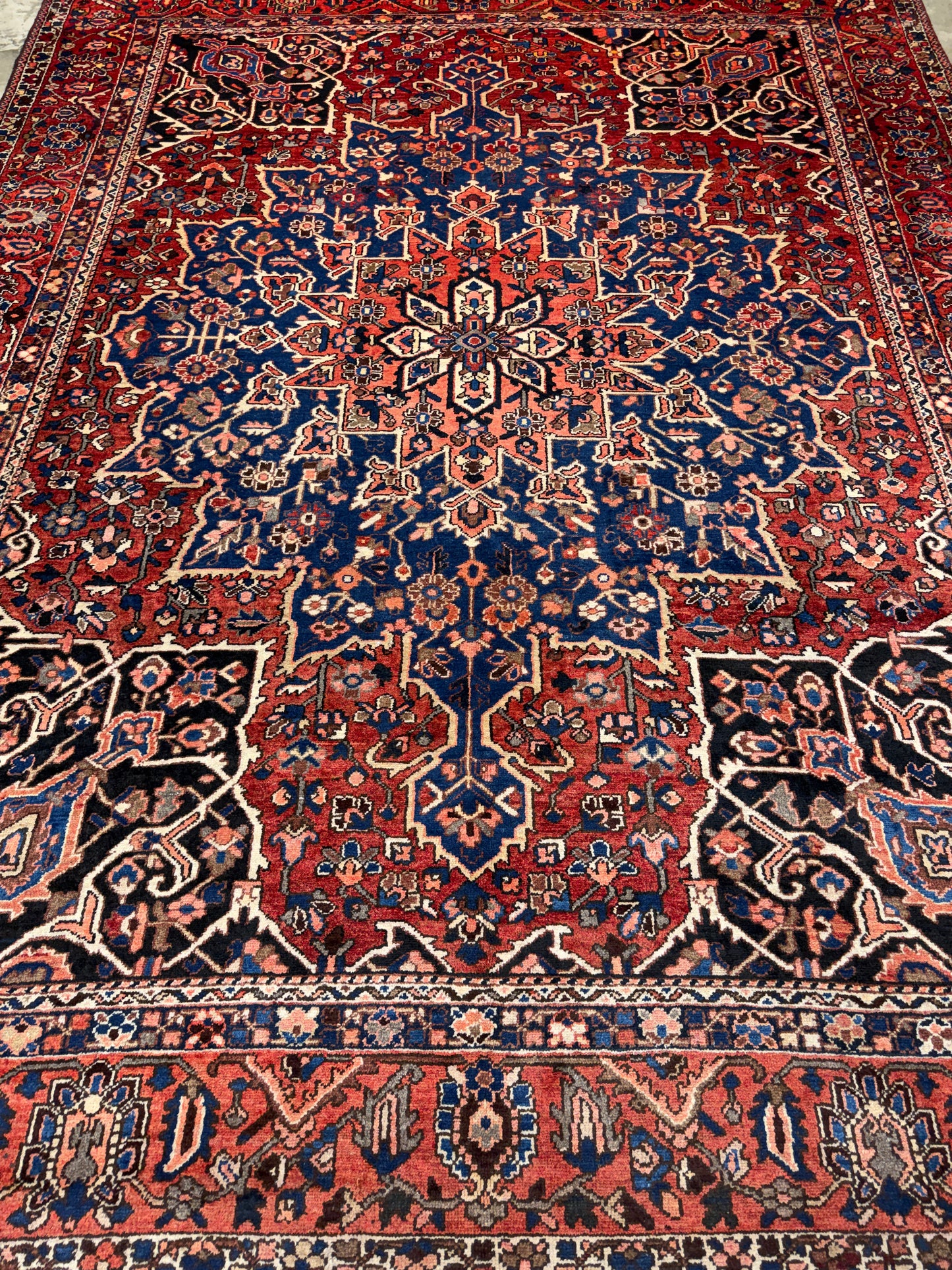 9’8”x12’6” Hand-Knotted Persian Bakhtiari Area Rug