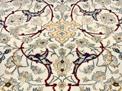 Hand-Knotted Persian Isfahan Rug - Signed Seirafian - 5’x7’9”