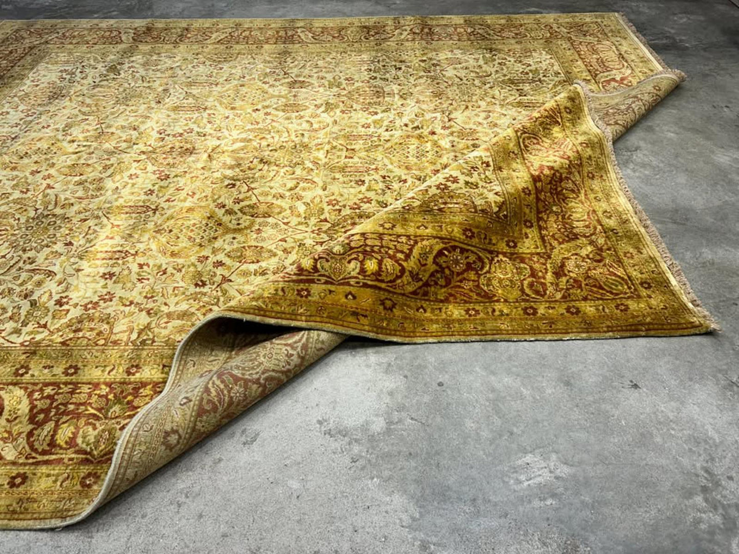 9'x11'9" Handmade 100% Wool All-over Indian Rug