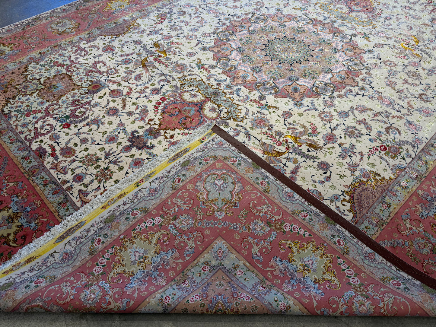 9’9”x13’9” Very Fine Hand-Knotted Persian Tabriz 80 Raj Signed Area Rug
