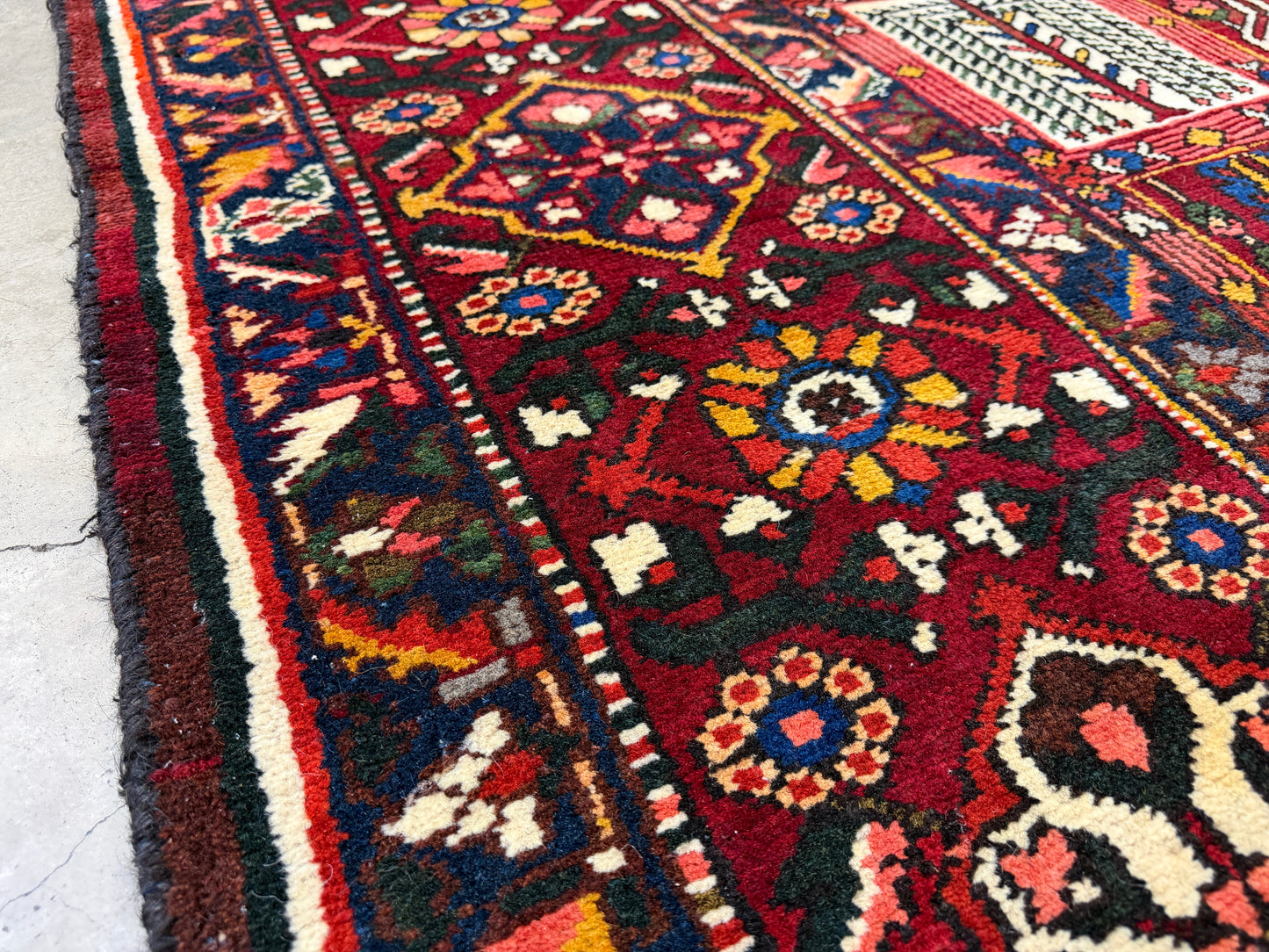 Hand-Knotted Persian Bakhtiari Rug - 10’5”x12’8”