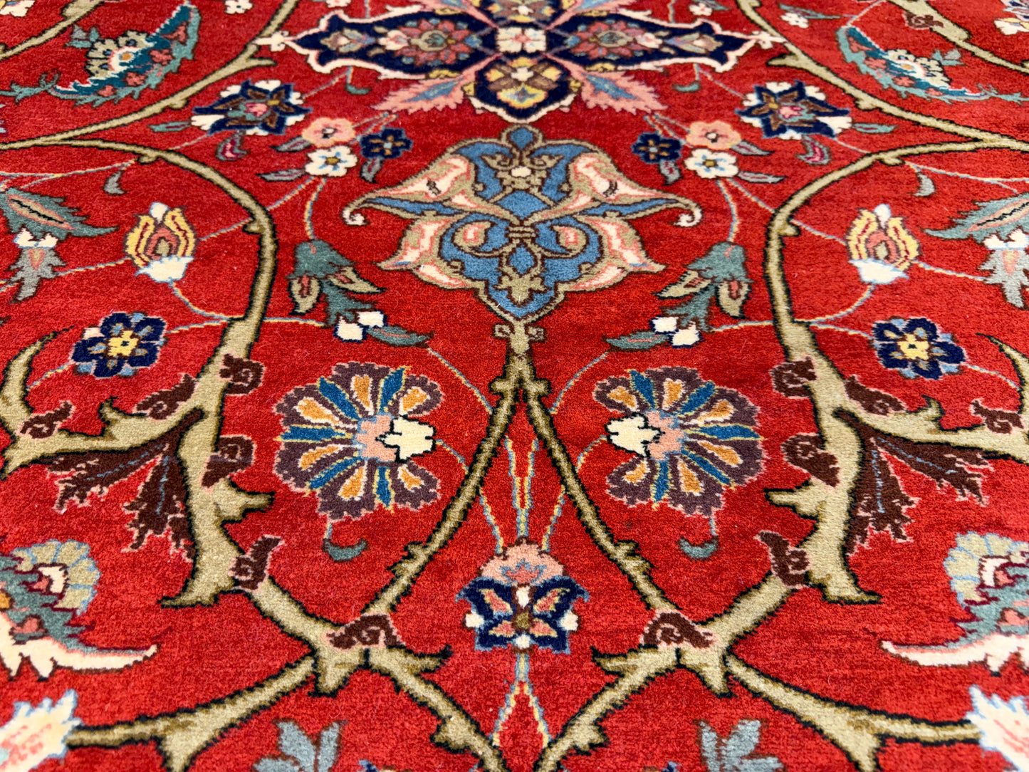 Hand-Knotted Persian Tabriz Rug - 9’9”x12’7”