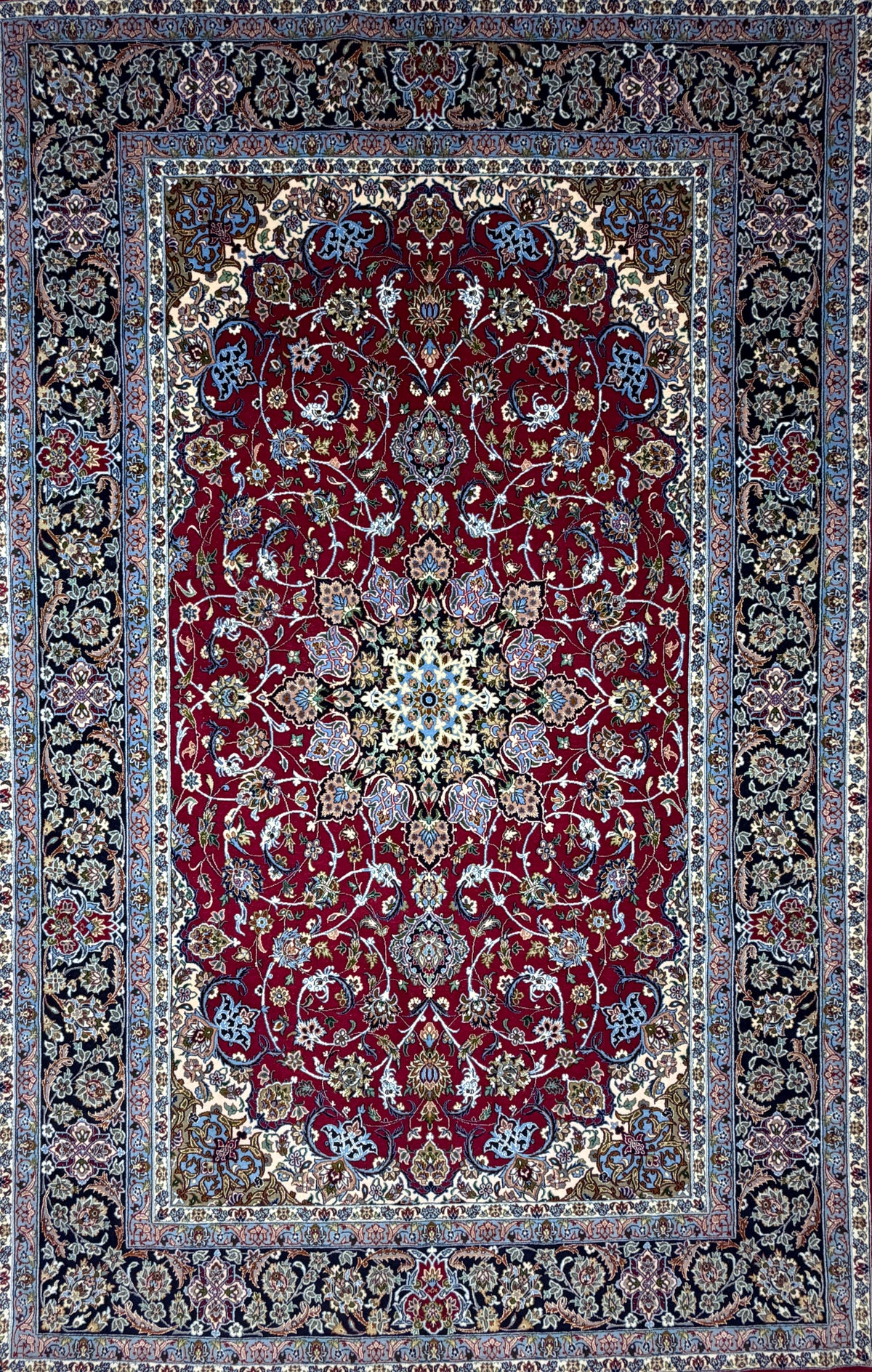 Hand-Knotted Persian Isfahan Rug - 5’1”x8’