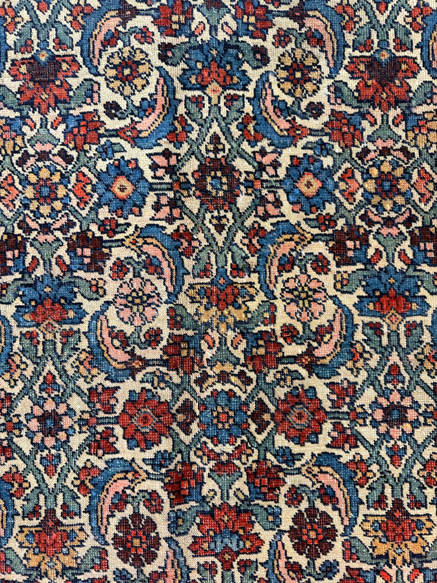 Hand-Knotted Persian Bakhtiari Rug - 9’9”x14’6”
