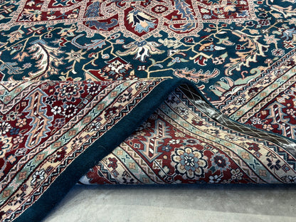 9’9”x13’10” Hand-Knotted Wool IndoHeriz Area Rug