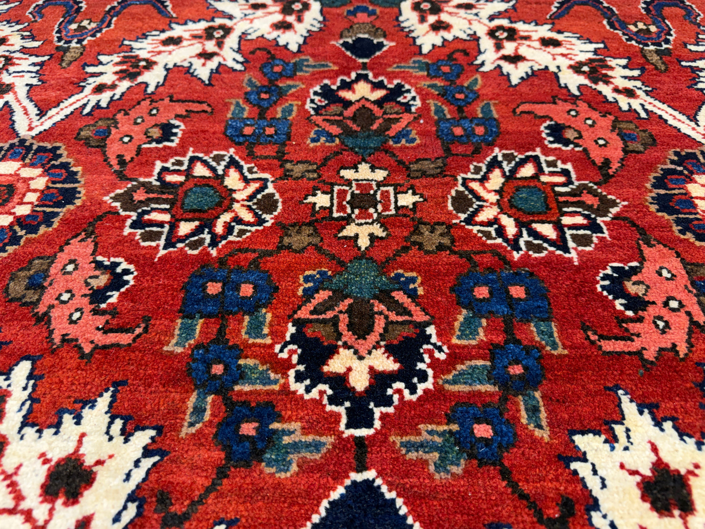 10’5”x14’ Hand-Knotted Persian Bakhtiari Saman Area Rug