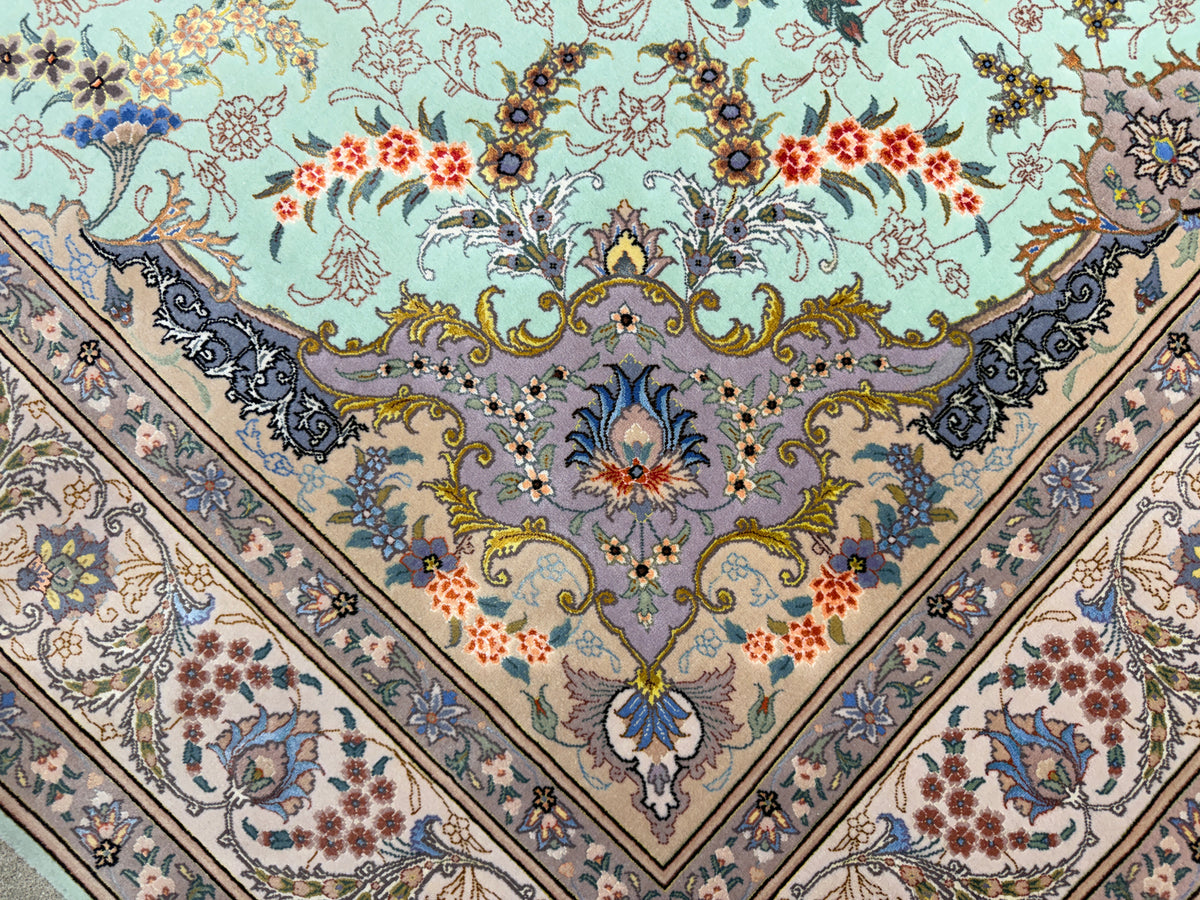 Hand-Knotted 80 Raj Persian Tabriz Rug - 4'10"x7'