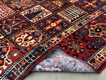 Hand-Knotted Persian Bakhtiari Rug - 9’9”x13’4”