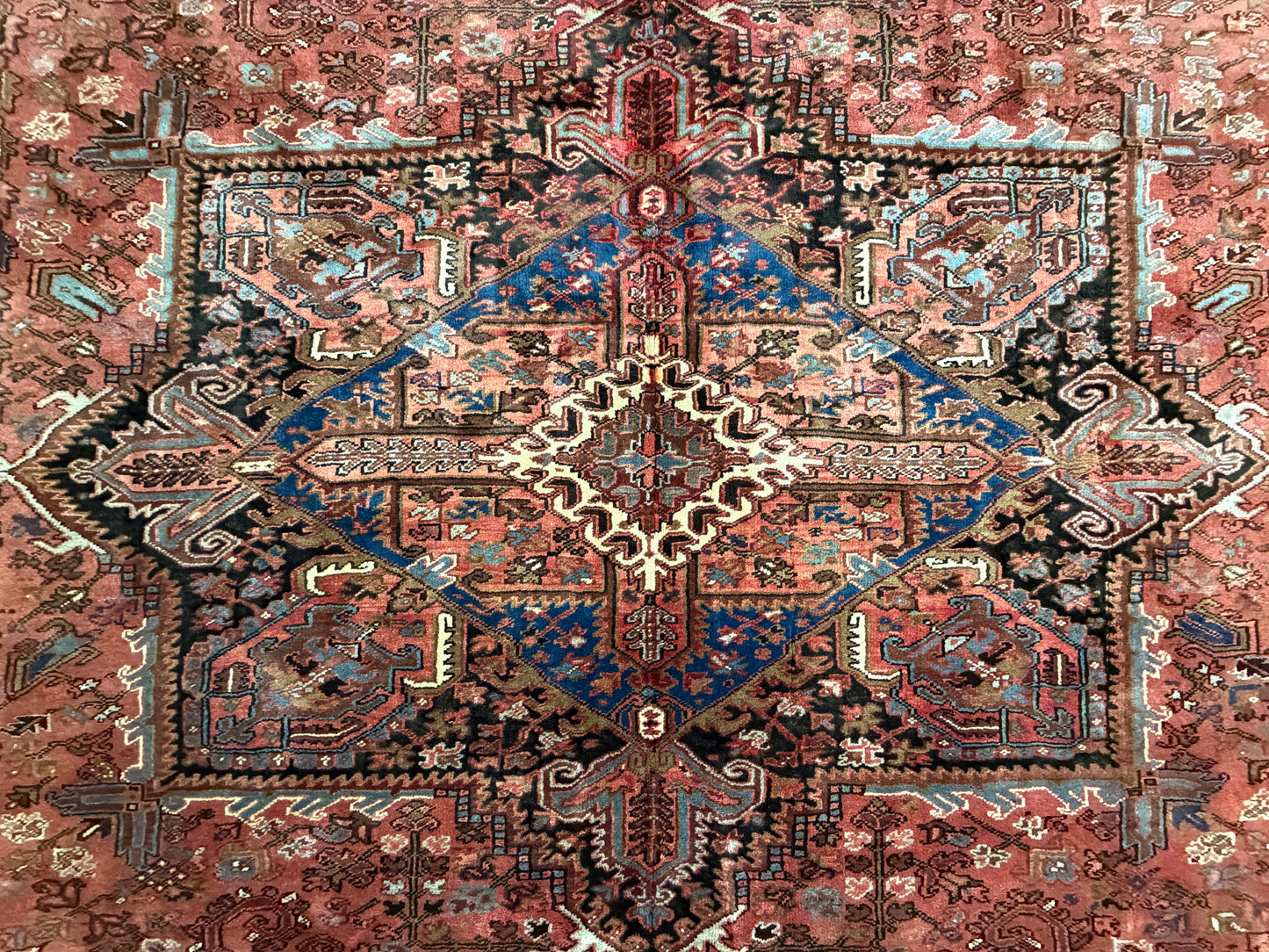 9’9”x11’2” Hand-Knotted Persian Heriz Rug