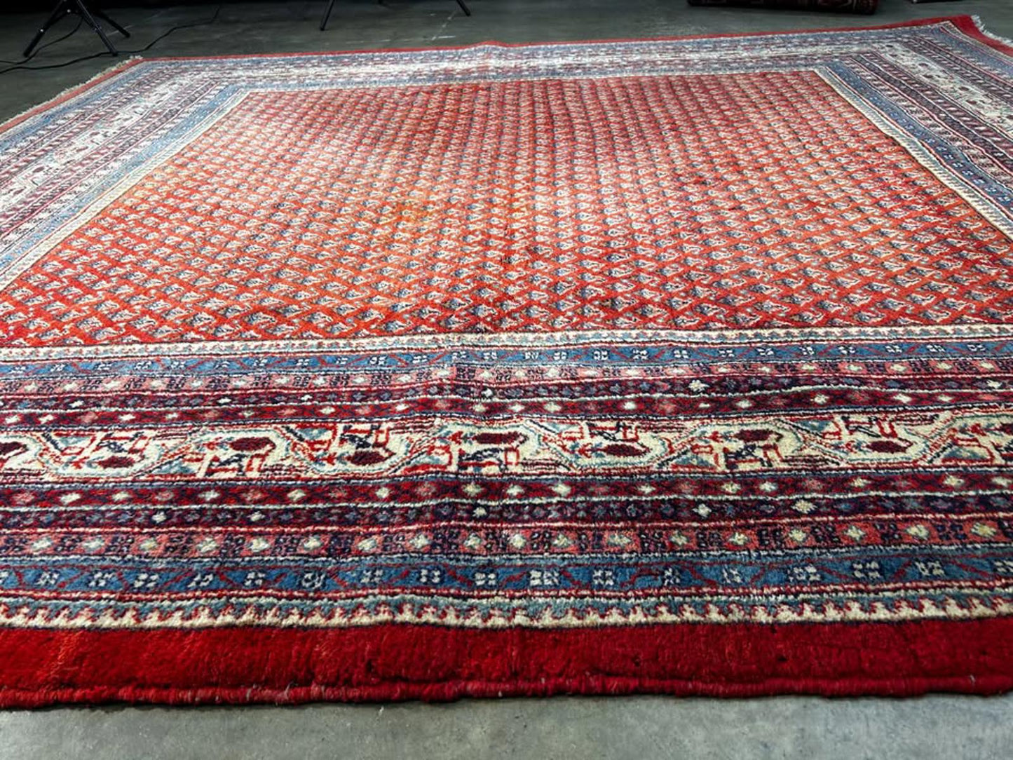 7'6"x8'5" Handmade 100% Wool Persian Sarouk Rug