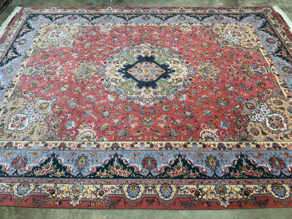 Hand-Knotted 60 Raj Persian Tabriz Rug - Signed Novinfar - 9’x13’