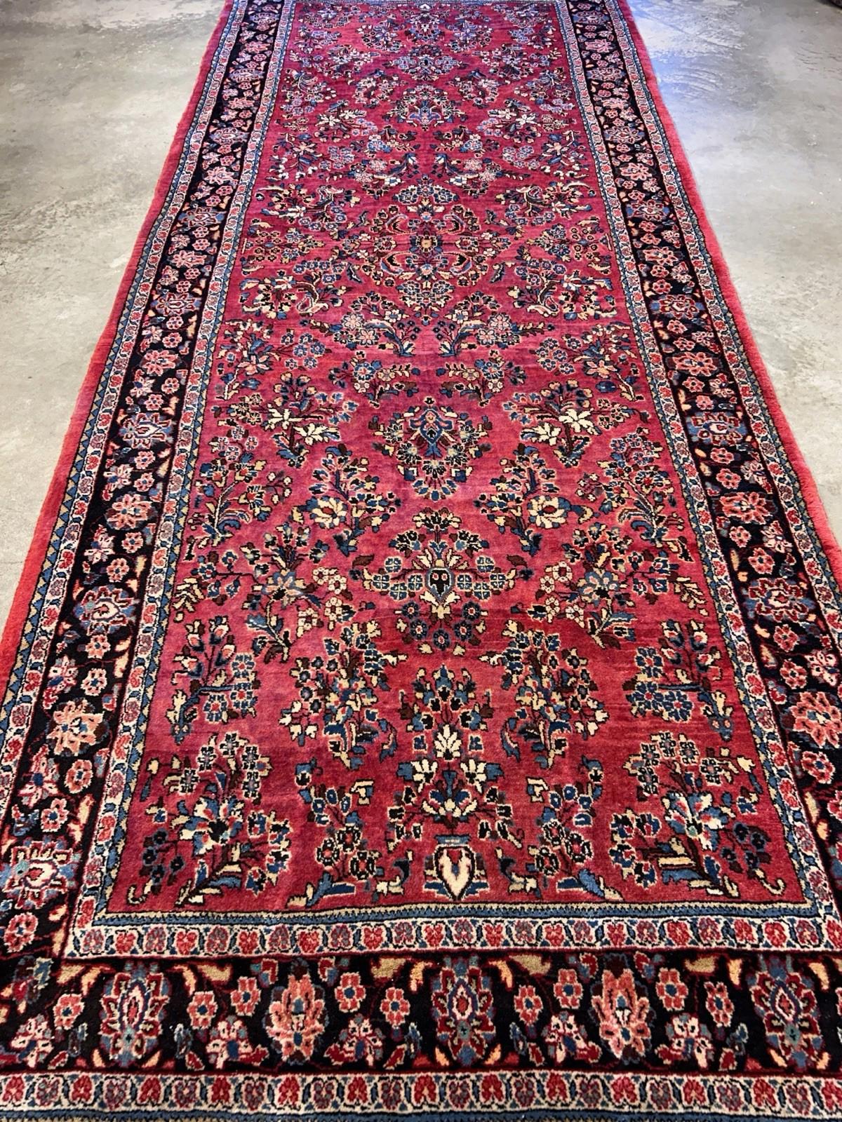 5’7”x14’8” Antique Hand-knotted Wool Sarouk Runner Rug - Handmade Red 5x14