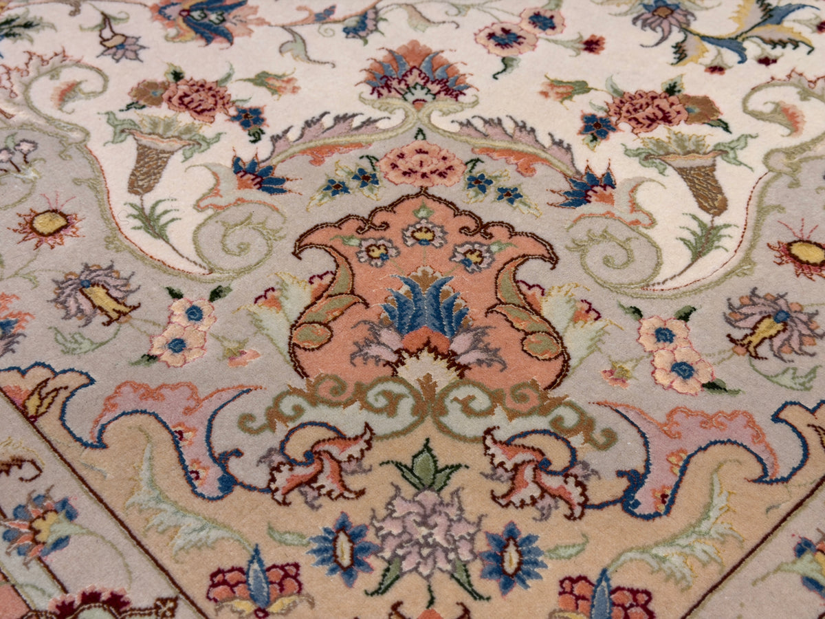 Hand-Knotted 60 Raj Persian Tabriz Rug - 6'7"x9'10"