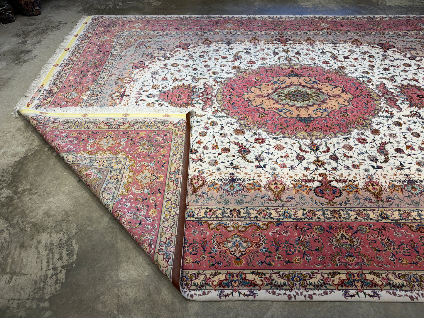 9’11”x13’6” Hand-Knotted 70 Raj Persian Tabriz Rug - Signed Aghajani