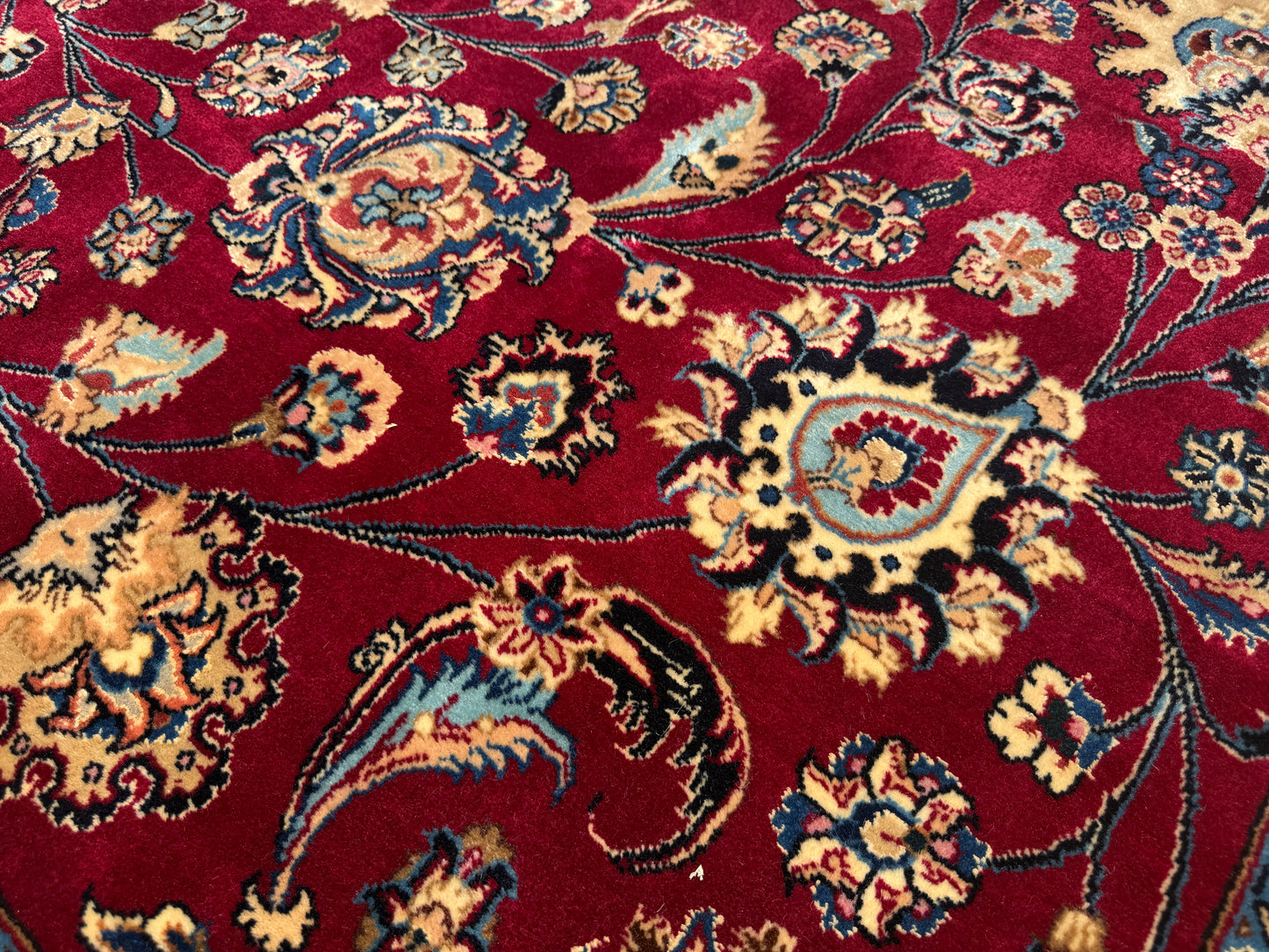 Hand-Knotted Persian Mashad Rug - Signed Hashemi - 9’11”x13’