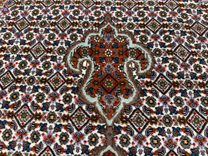 Hand-Knotted Persian Tabriz Mahi Rug - 4'9"x6'5"