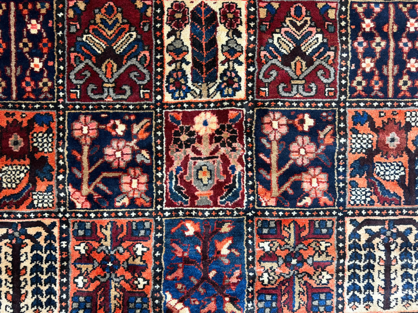 Hand-Knotted Persian Bakhtiari Rug - 9’11”x12’7”
