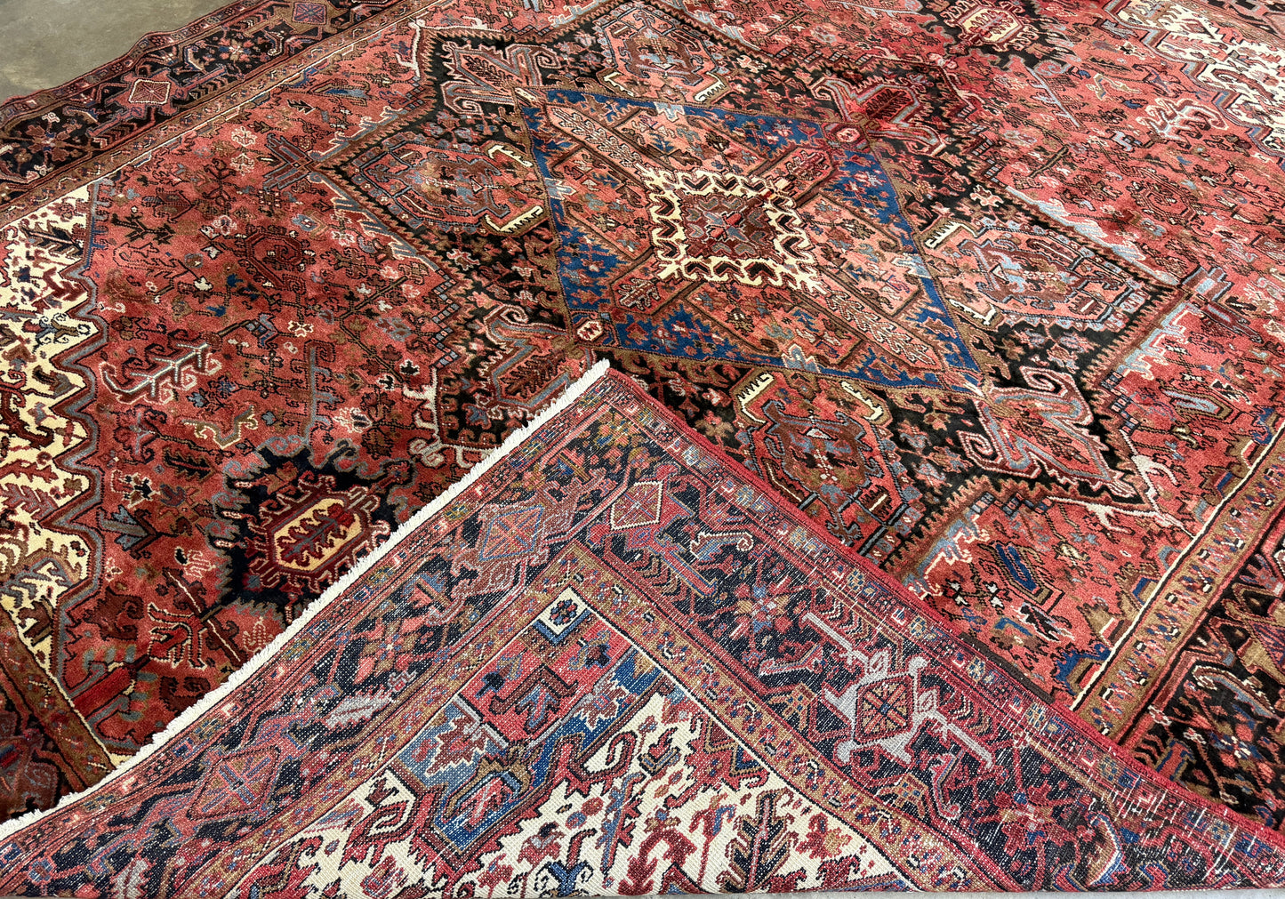 9’9”x11’2” Hand-Knotted Persian Heriz Rug