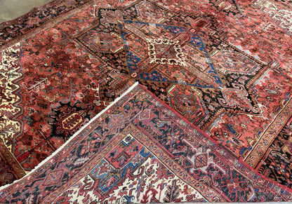 9’9”x11’2” Hand-Knotted Persian Heriz Rug