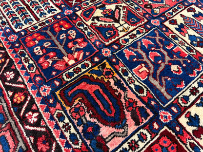 Hand-Knotted Persian Bakhtiari Rug - 9’11”x12’1”