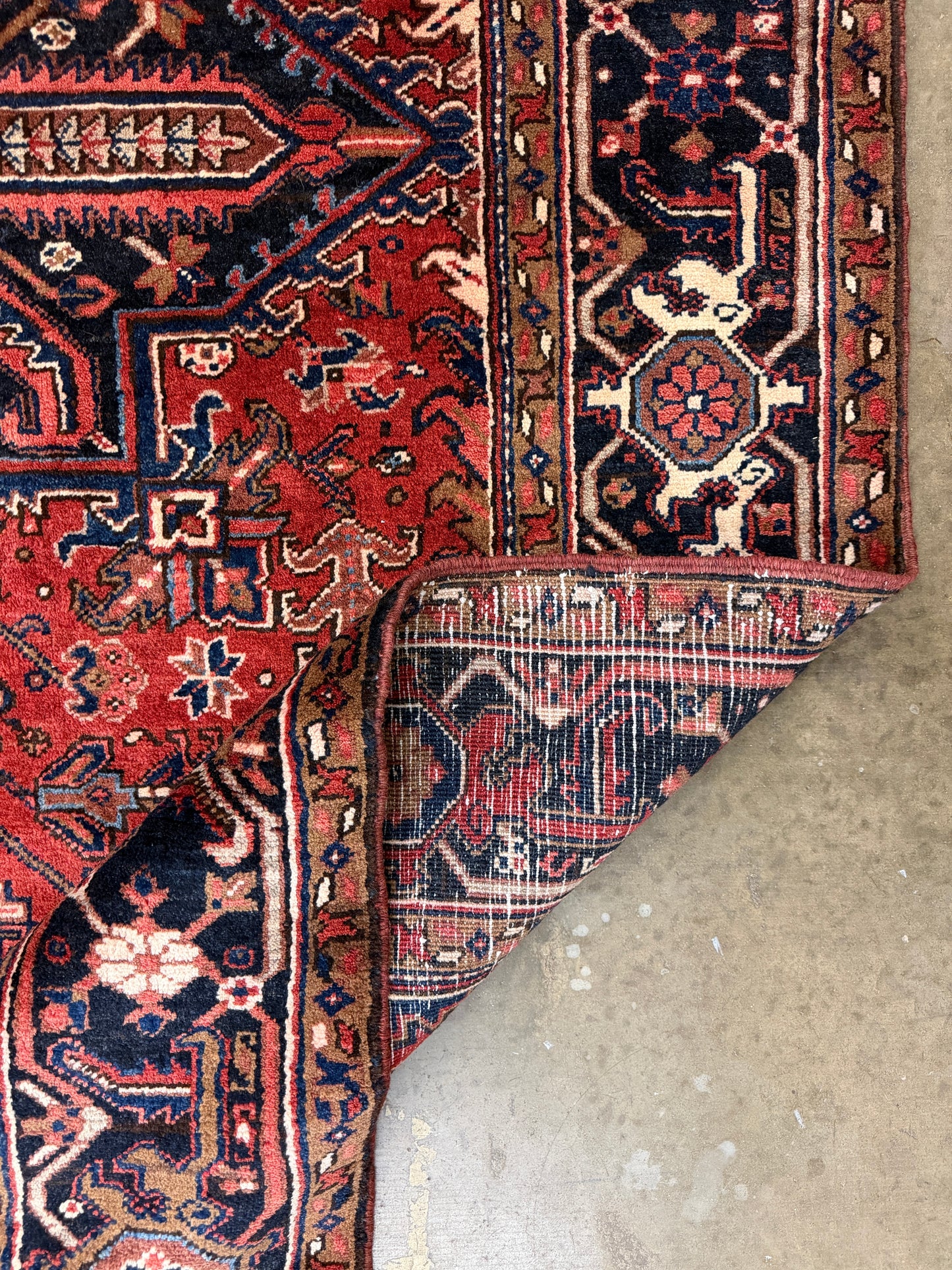 Hand-Knotted Persian Heriz Mehrava Rug - 9’8”x12’8”