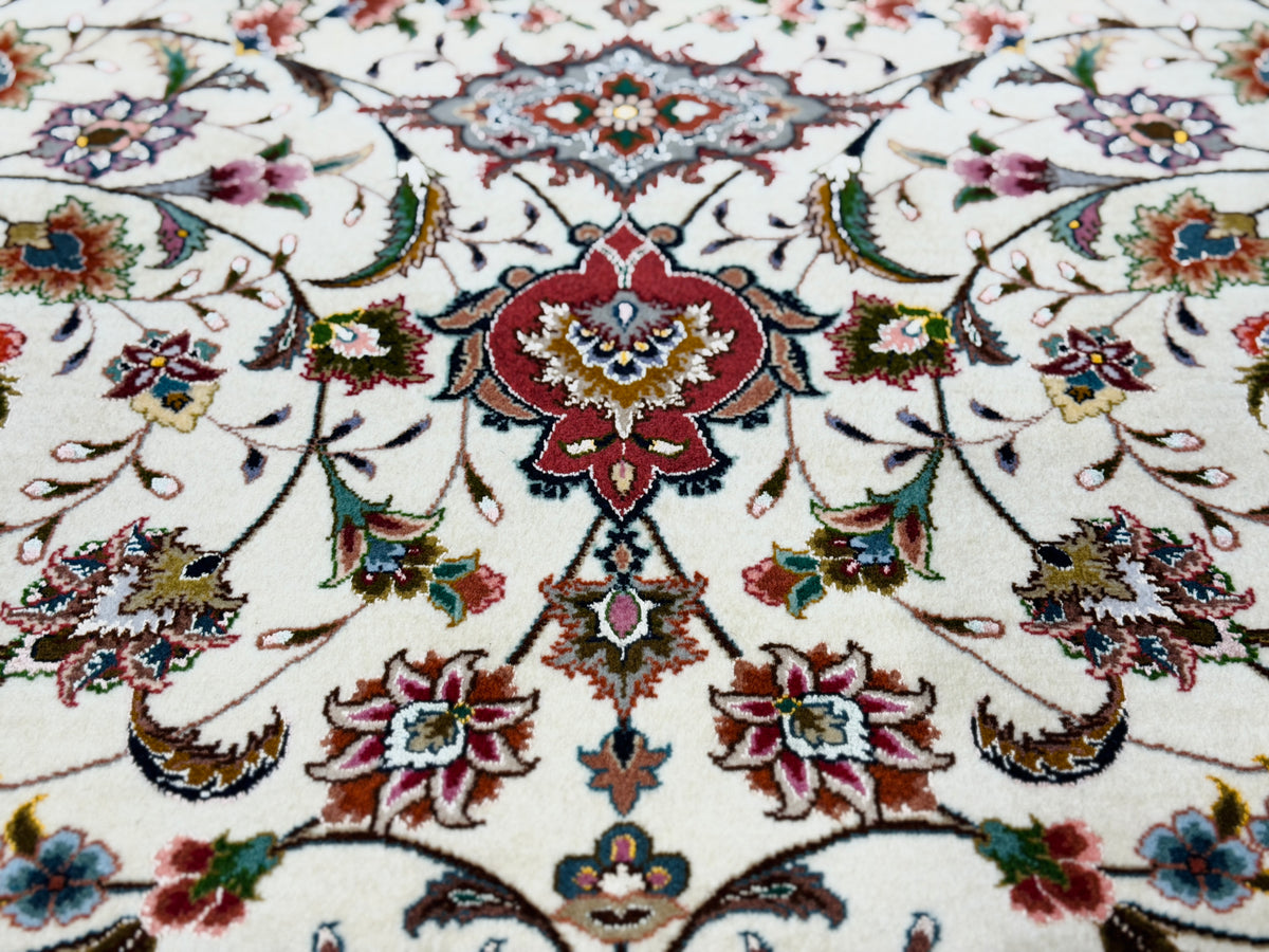 Hand-Knotted 50 Raj Persian Tabriz Rug - 6'9"x9'9"