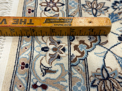 Hand-Knotted 6 La Persian Nain Rug - Signed Habibian - 6'9"x10'2"
