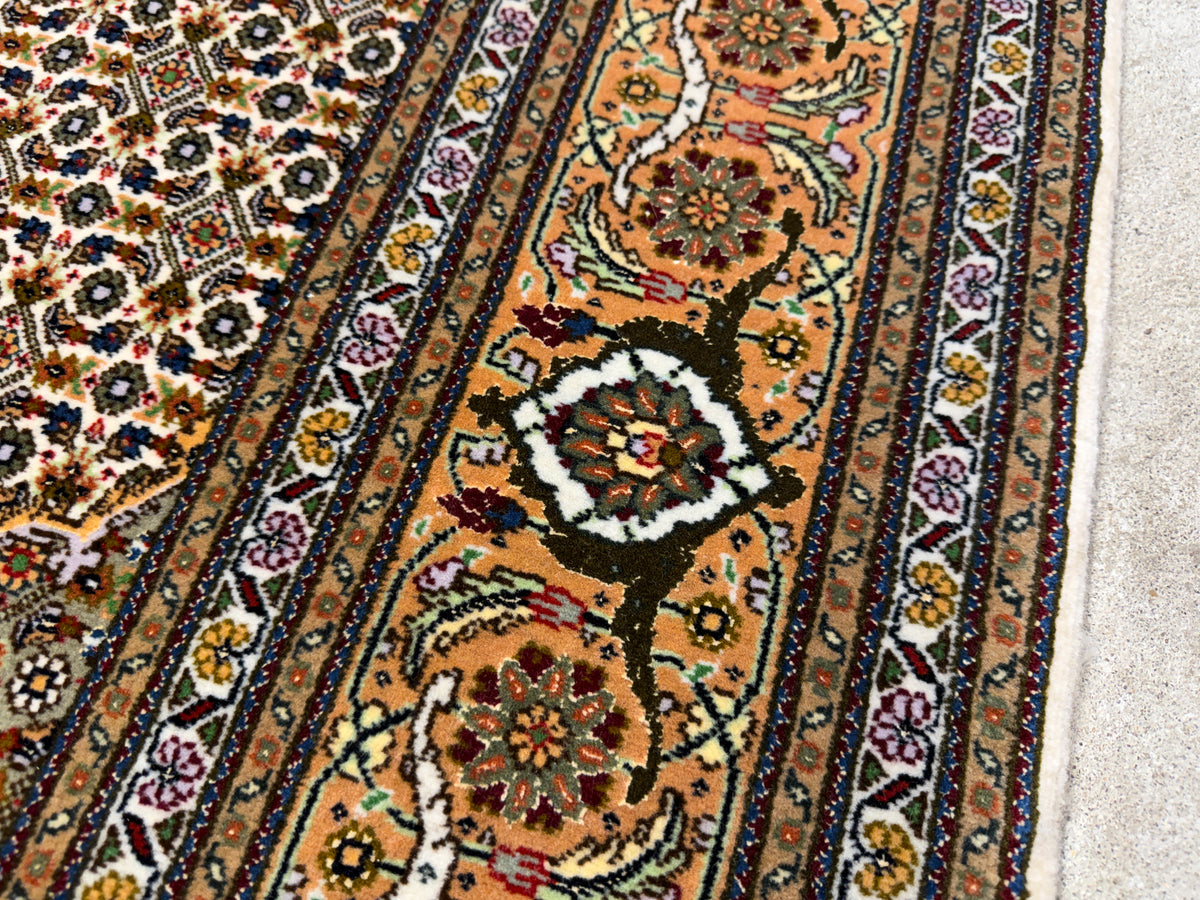 Hand-Knotted Persian Tabriz Mahi Rug - 5'x6'4"