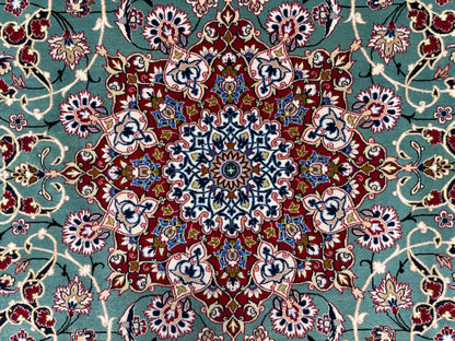 Hand-Knotted Persian Isfahan Rug - Signed Davari - 6’9”x10’