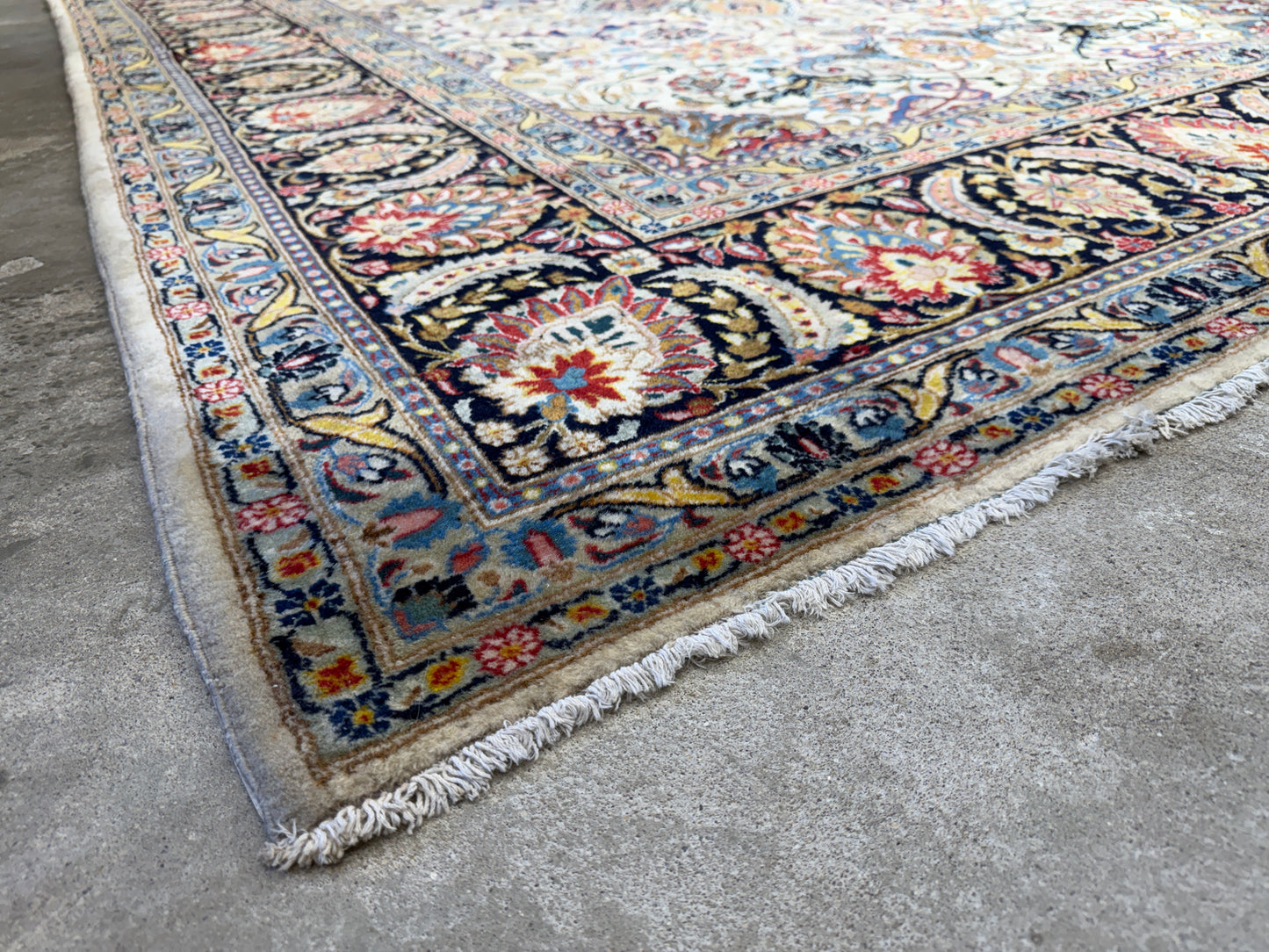 Hand-Knotted Persian Kashan Rug - 10’6”x14’8”