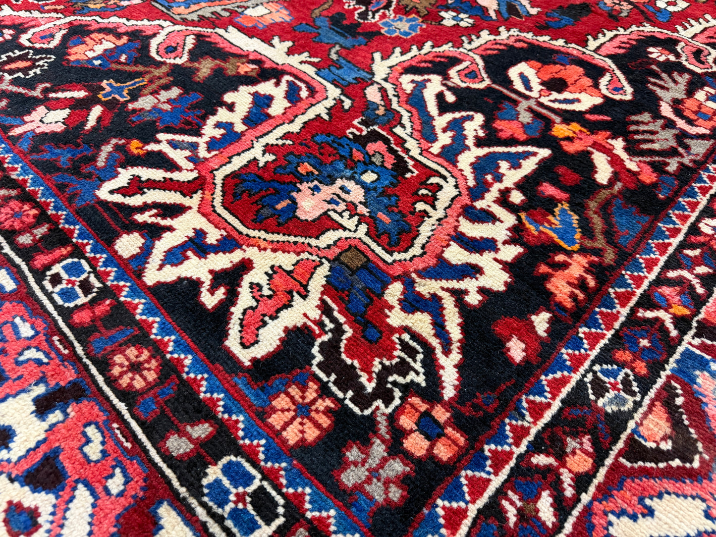 10’1”x12’3” Vintage Hand-Knotted Wool Bakhtiari Persian Rug 10x12 Red Handmade Carpet