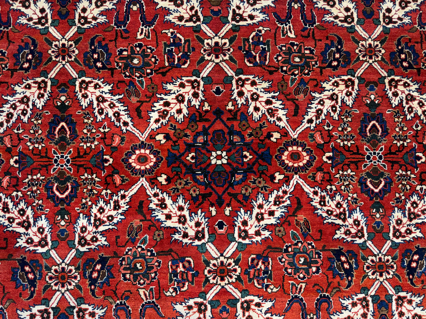 10’5”x14’ Hand-Knotted Persian Bakhtiari Saman Area Rug