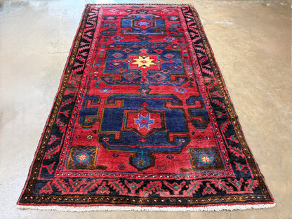 Hand-Knotted Persian Hamadan Rug - 5’1”x9’5”