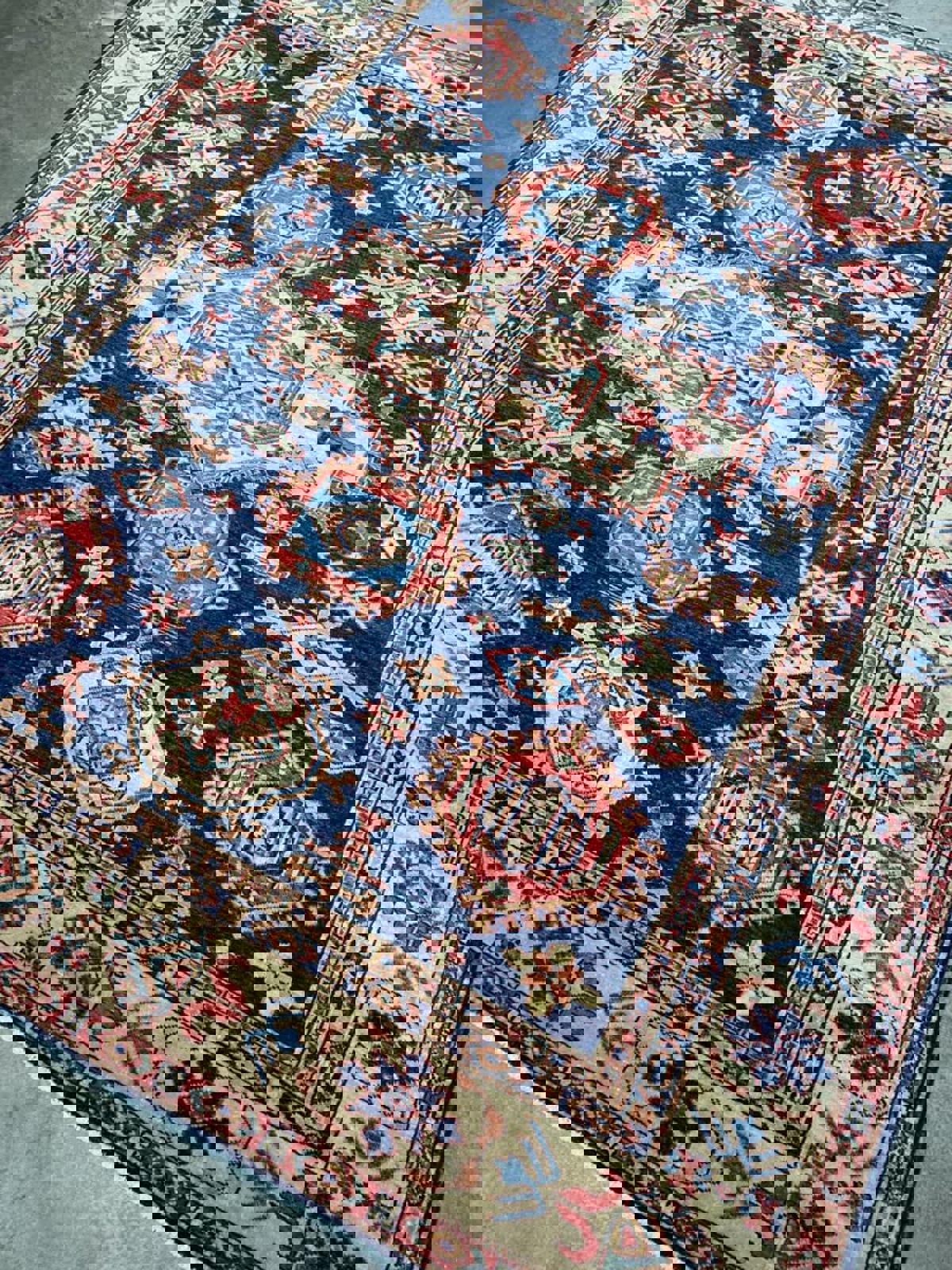 5'10"x7'6" Handmade 100% Wool Super Kazak Rug