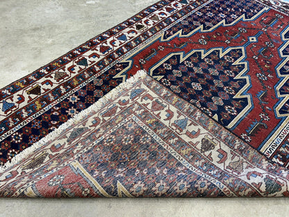 4'3"x6'8" Antique Hand-knotted Wool Qashqaei Area Rug - Handmade 4x6 Carpet