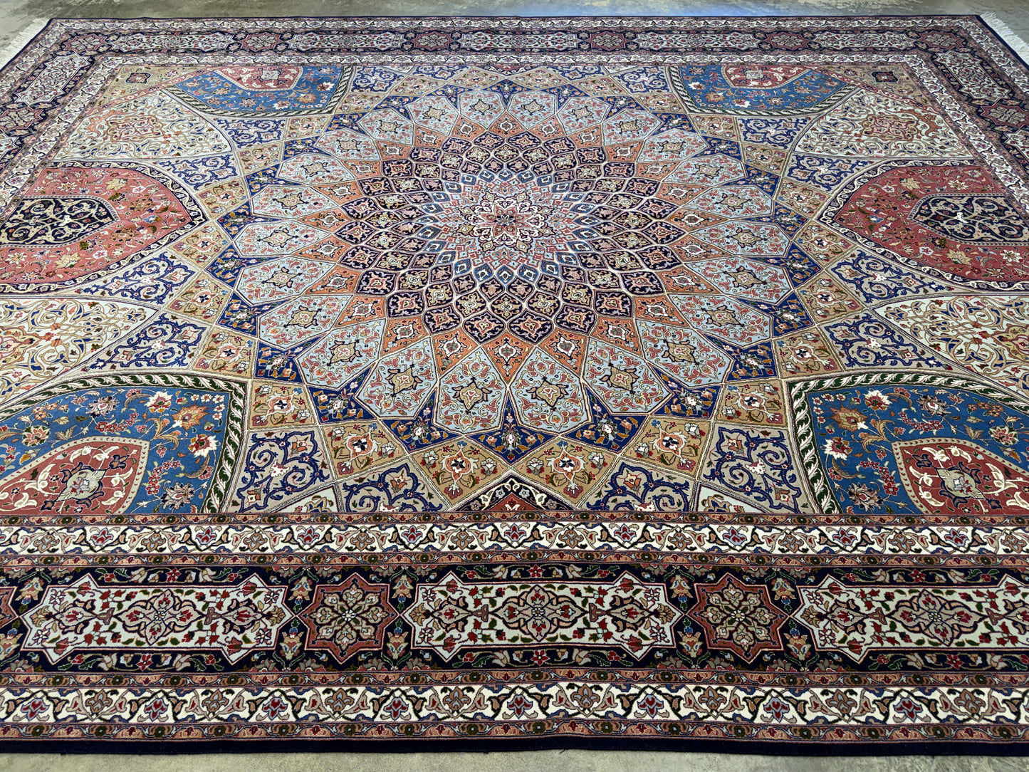 Hand-Knotted 60 Raj Persian Tabriz Rug - Dome Design - 10’x13’4”