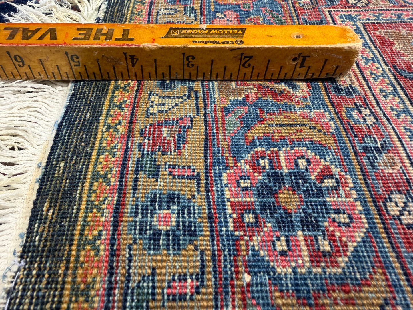 10’x13’7” Very Fine Antique Hand-Knotted Persian Kashan Area Rug