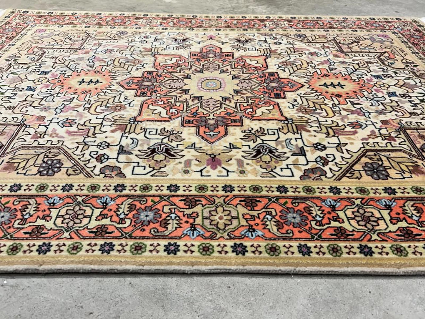 3'1"x5'3" Very Fine Handmade Wool & Silk  Persian Tabriz Rug