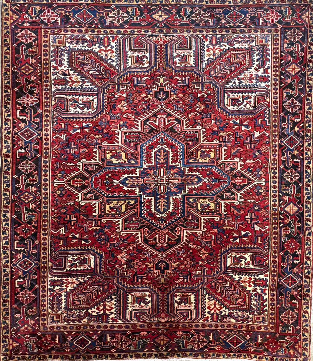 Hand-Knotted Persian Heriz Rug - 7'9"x9'1"