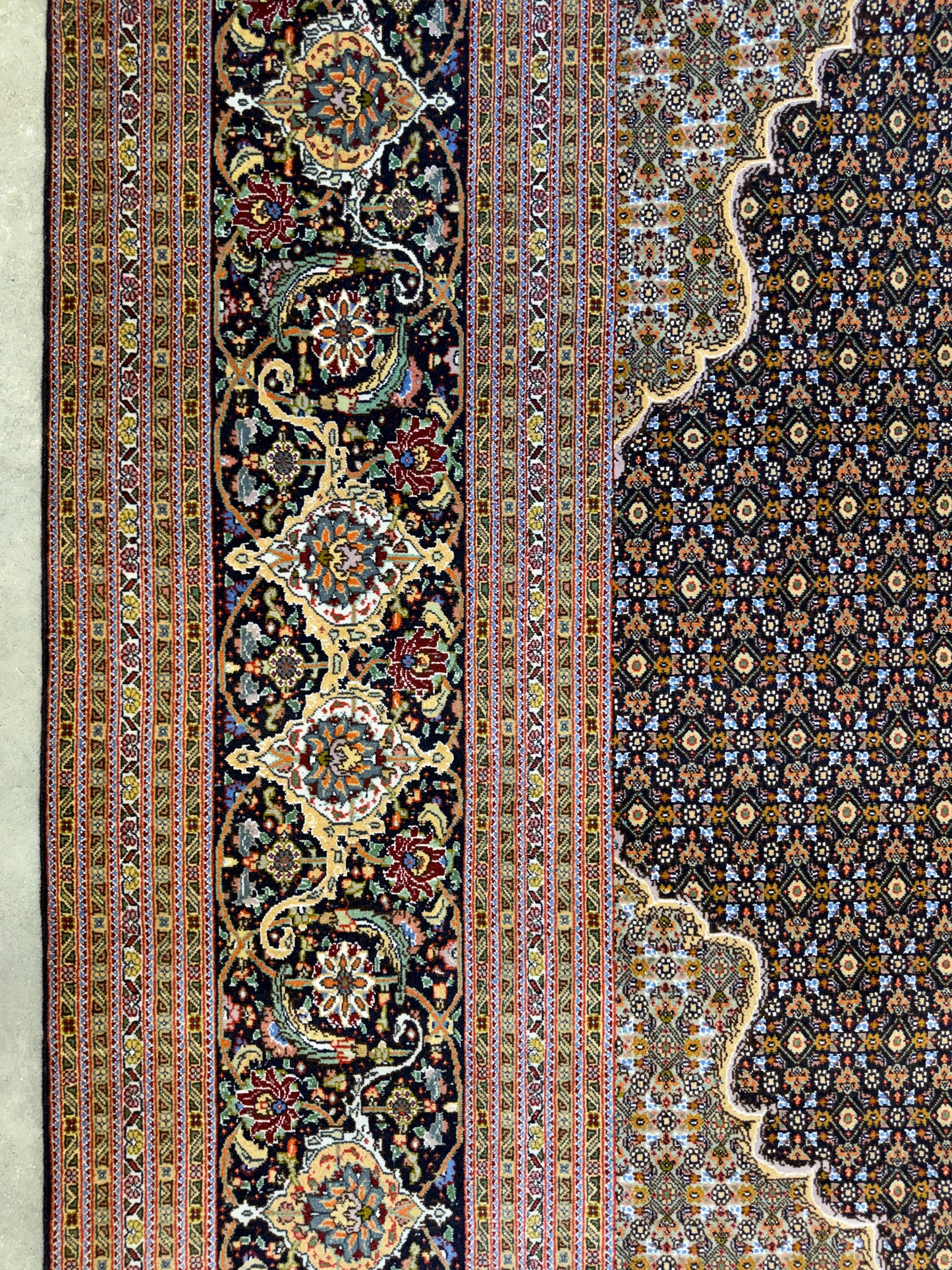 Hand-Knotted Persian Tabriz Mahi Rug - 10’x13’7”