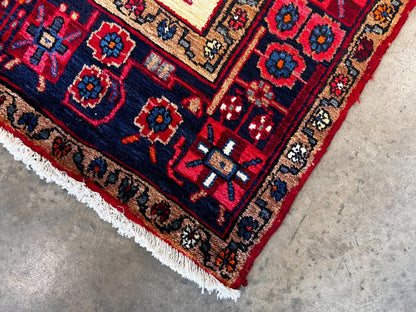 5'3"x8'1" Handmade 100% Wool Persian Nahavand Rug