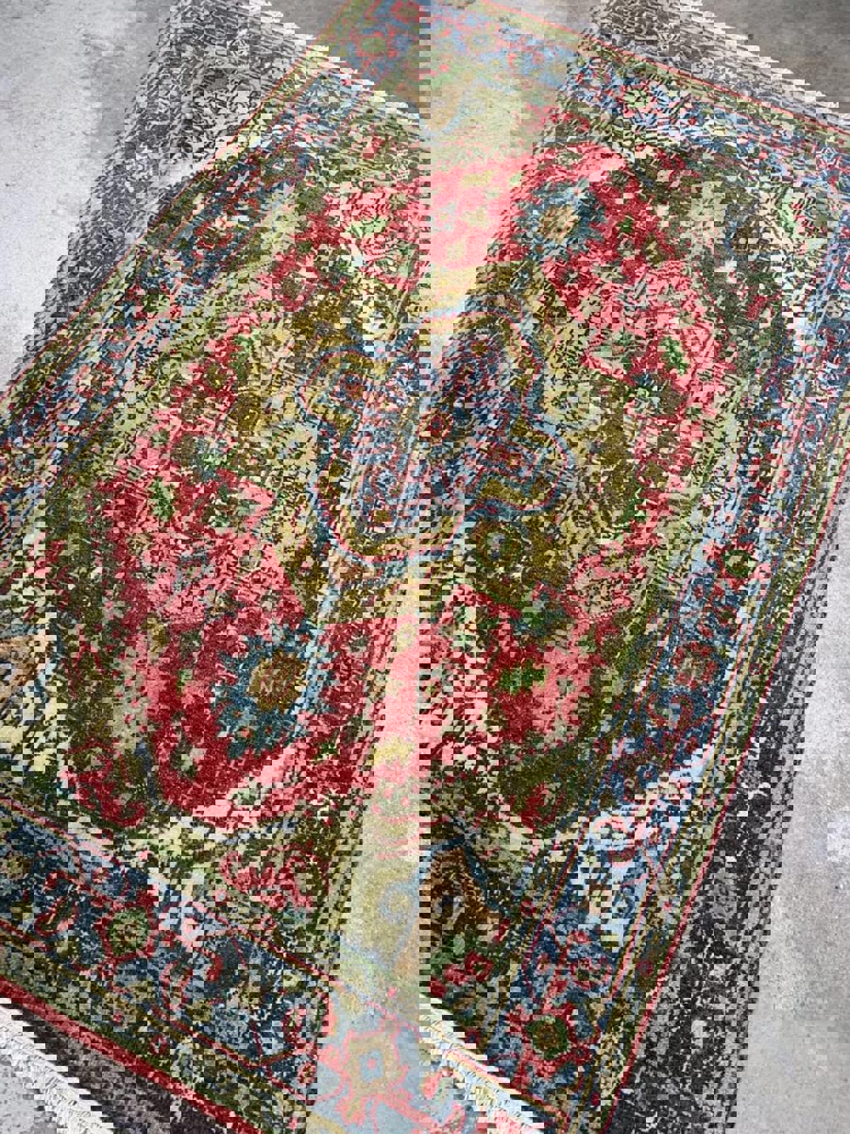 4'x6' Handmade 100% Wool Indo-Heriz Rug