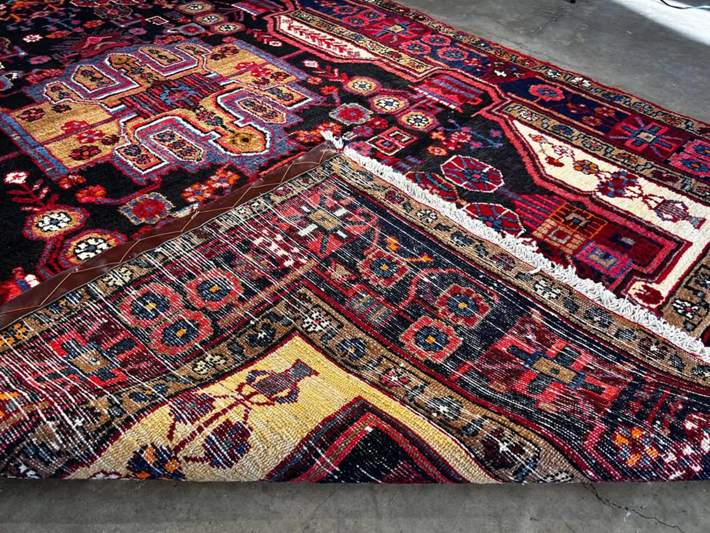 5'3"x8'1" Handmade 100% Wool Persian Nahavand Rug