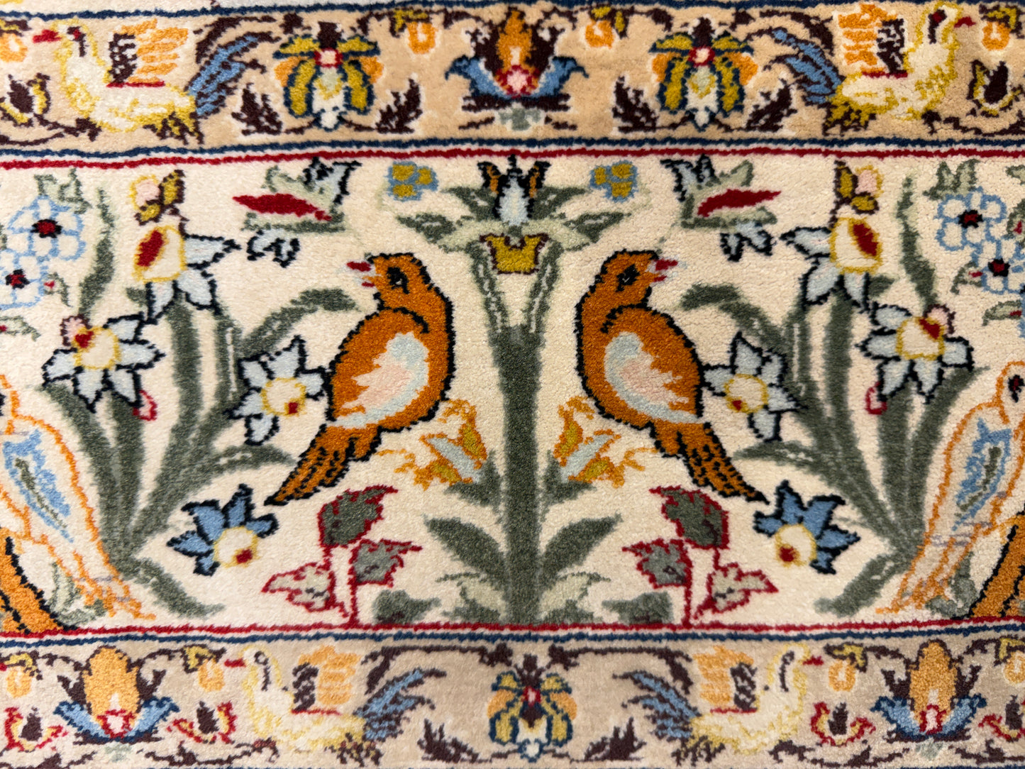 Hand-Knotted Pictorial Persian Isfahan Rug - 3’5”x5’3”