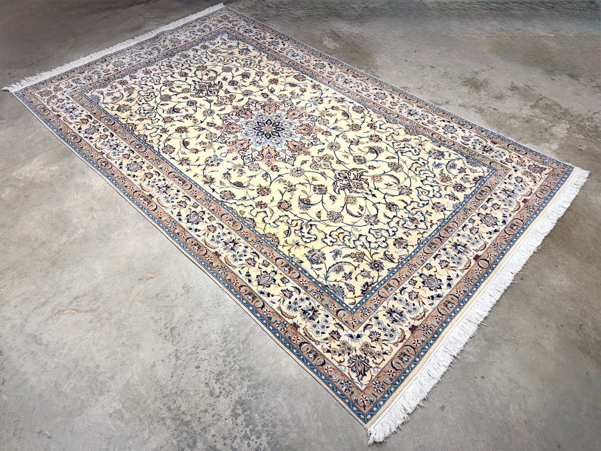 Hand-Knotted 6 La Persian Nain Rug - 5’3”x8’8”