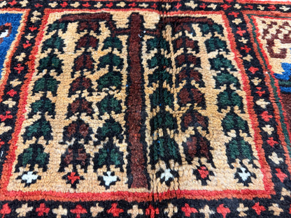 Hand-Knotted Persian Bakhtiari Rug - 9’4”x10’3”