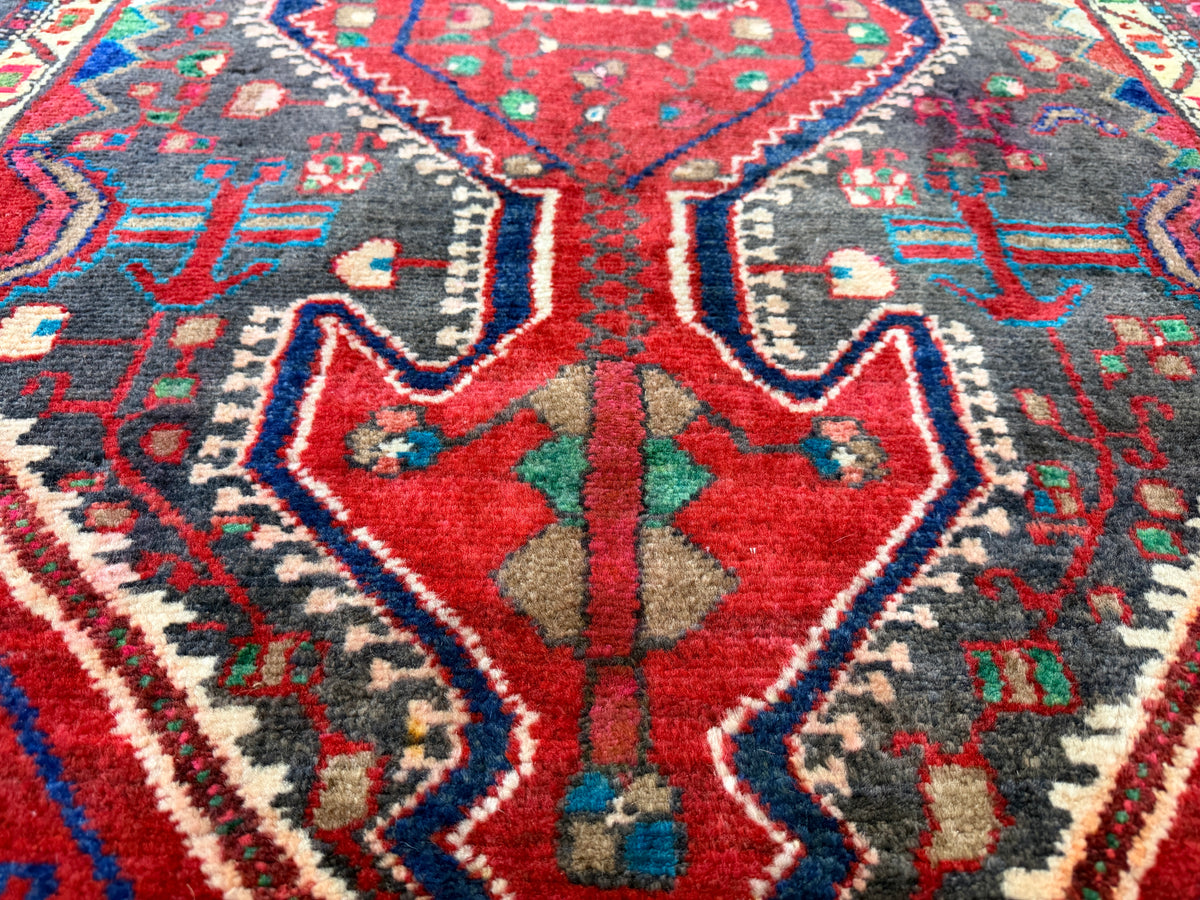 Hand-Knotted Persian Tuyserkan Rug - 4’11”x9’